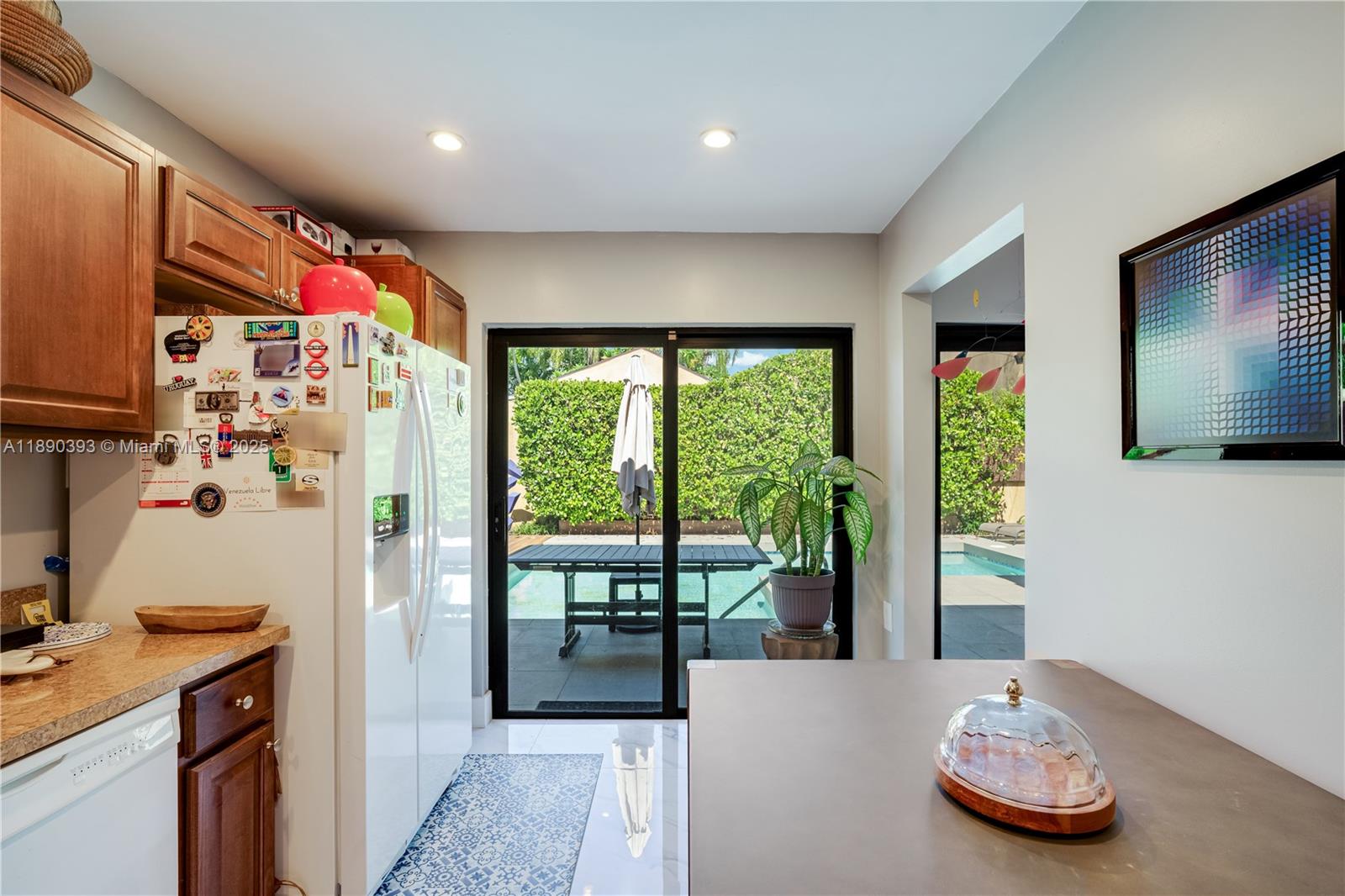 SKY LAKE VILLAS FIRST ADD - Residential