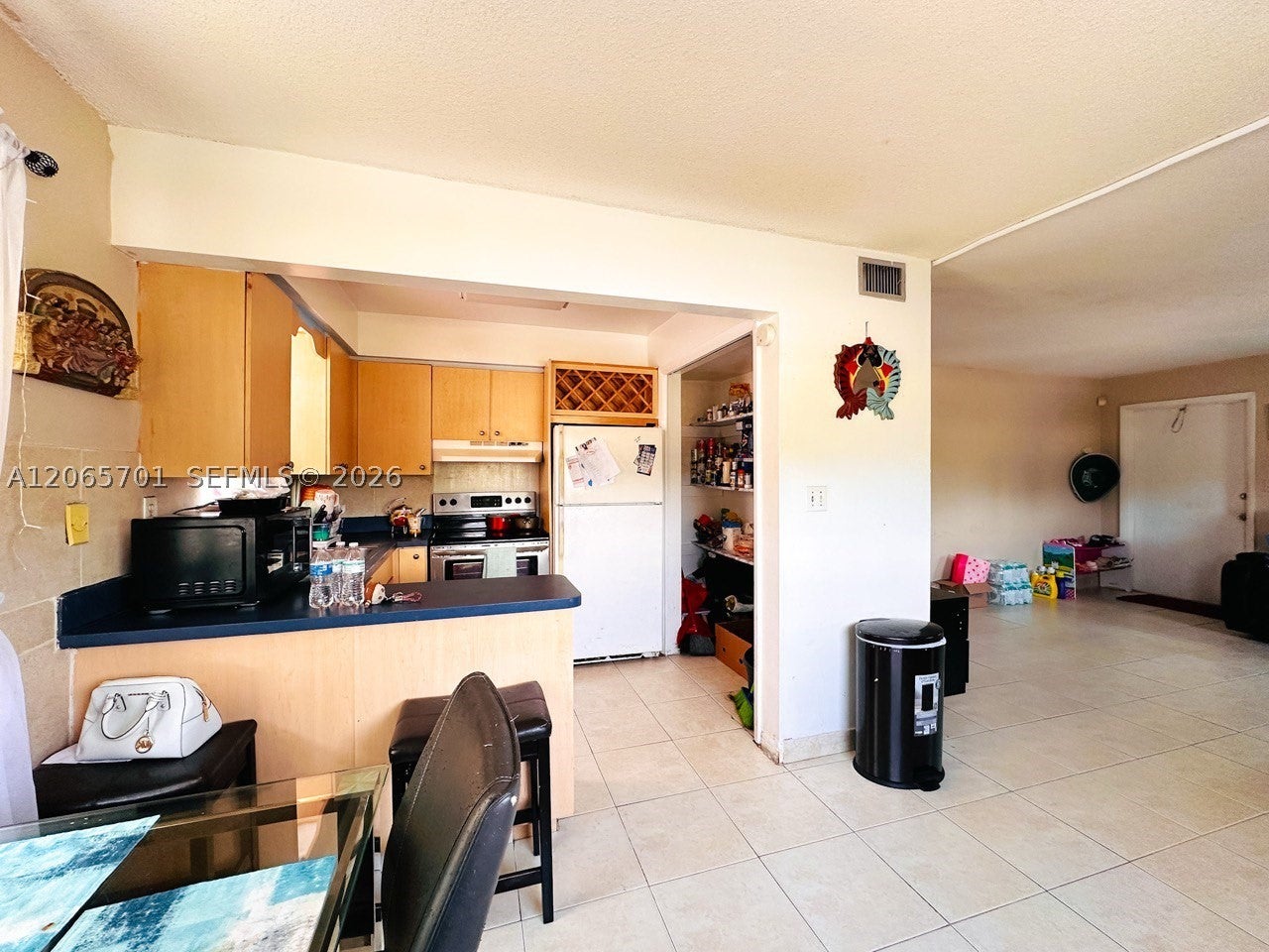 2420 Johnson St 202