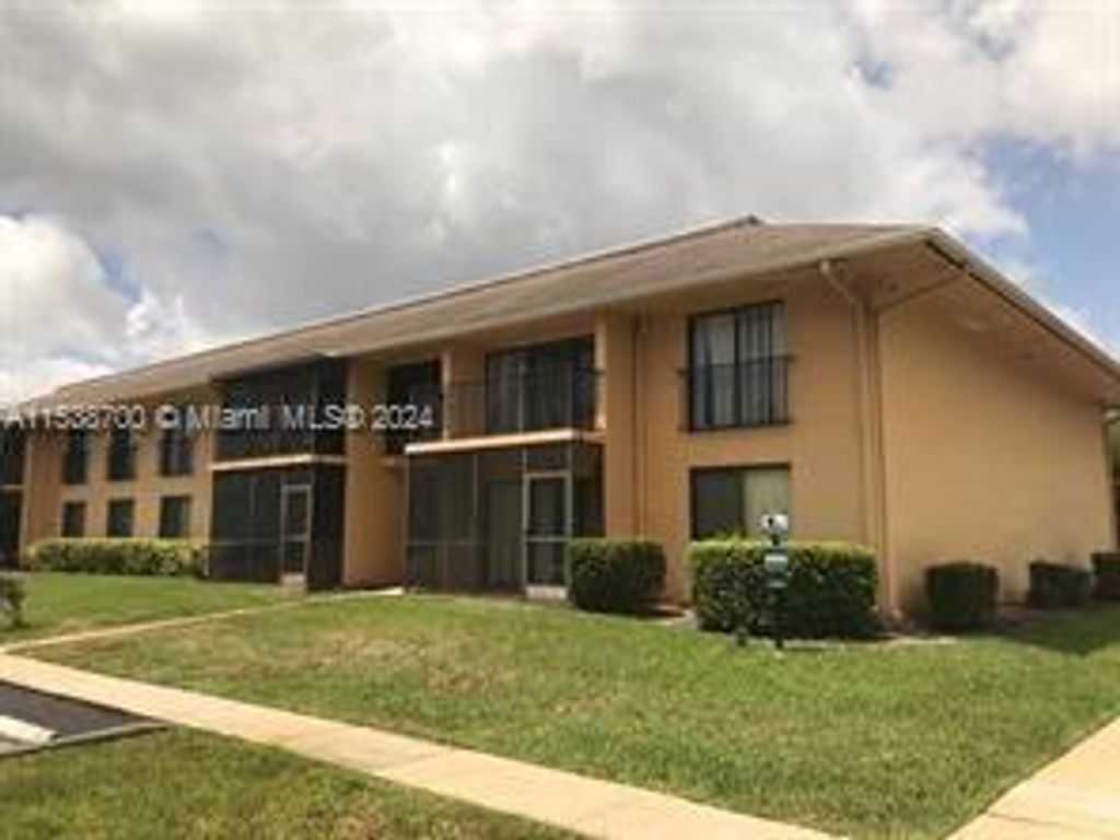 Photo of 5825 Washington St #36, Hollywood, FL 33023 (MLS # A11538700)