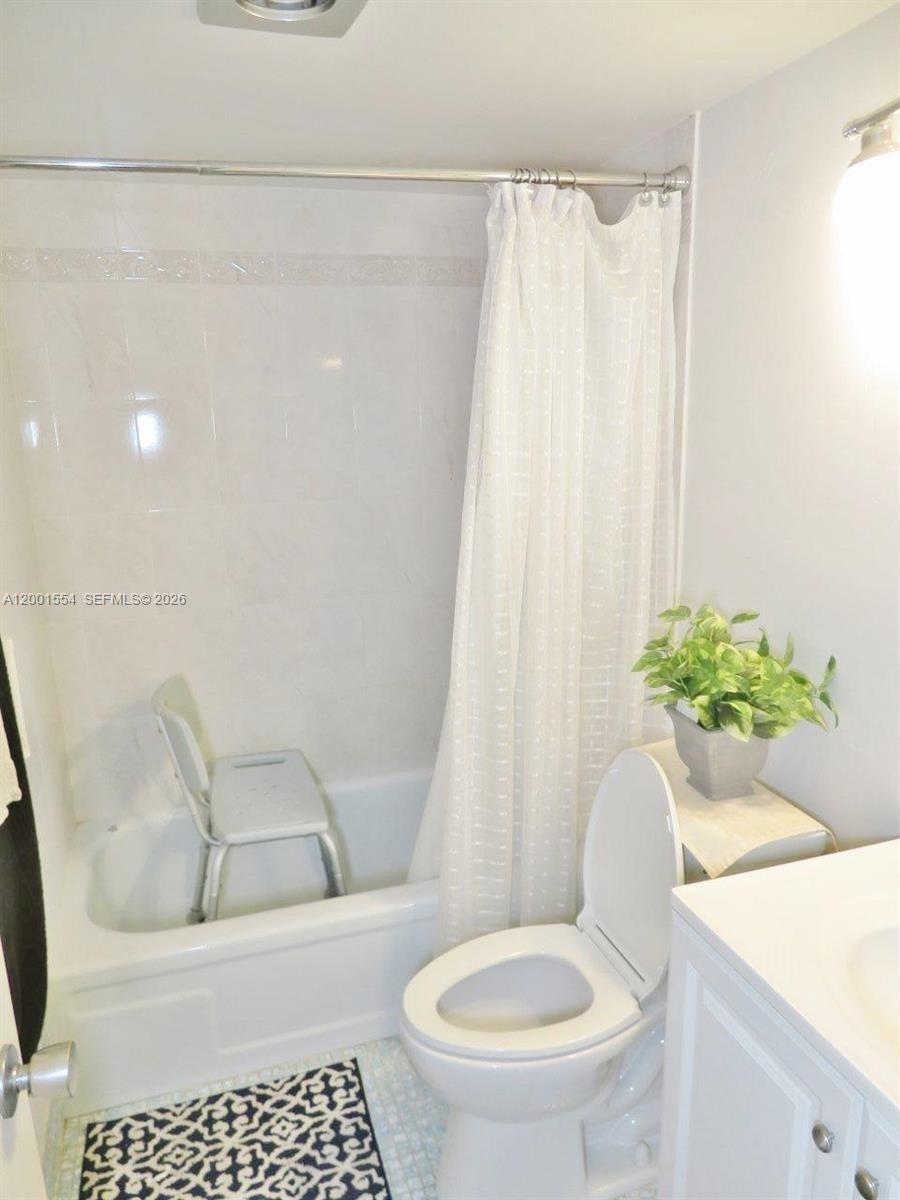 NORTHAMPTON CONDOS - Residential Lease