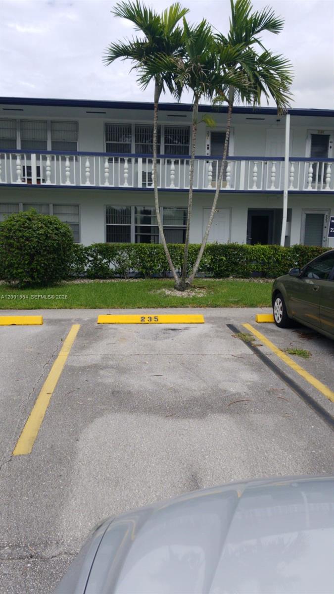 NORTHAMPTON CONDOS - Residential Lease