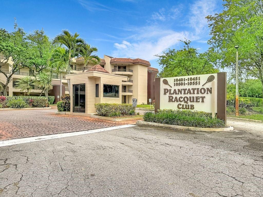Photo of 10401 W Broward Blvd #302, Plantation, FL 33324 (MLS # A11994143)