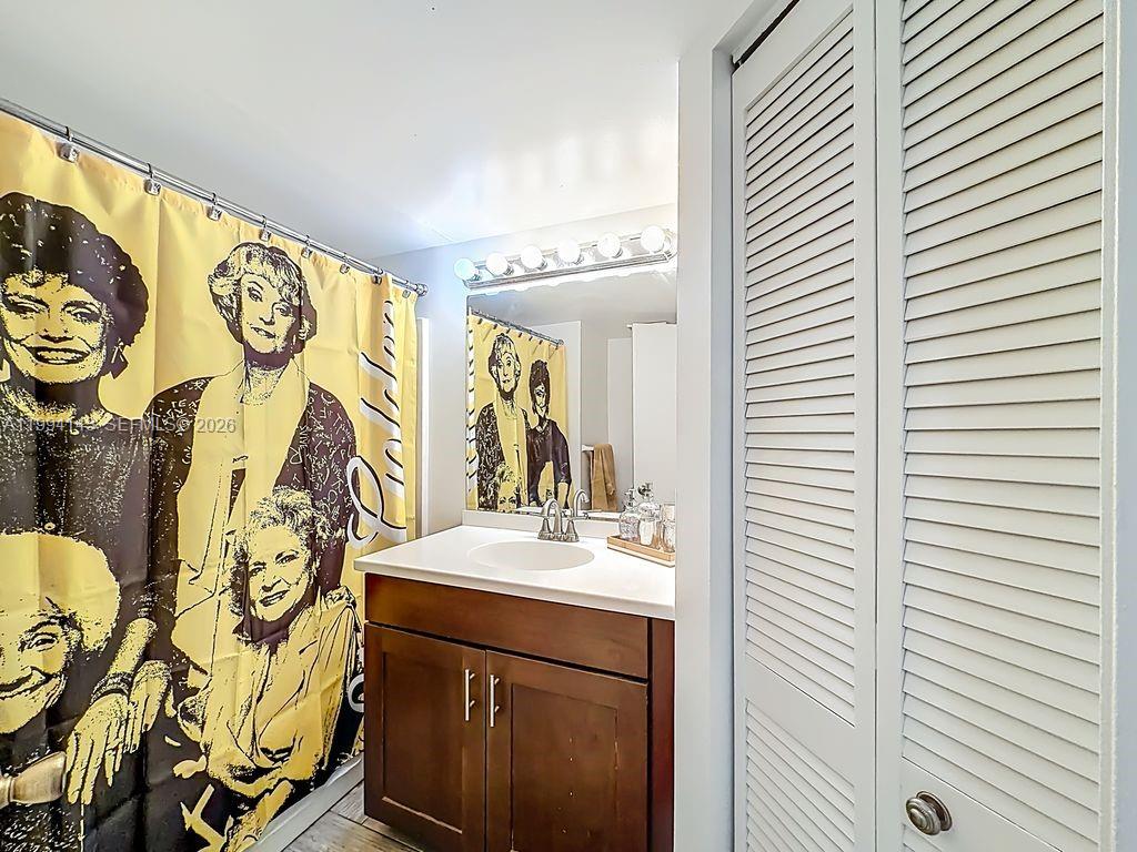 PLANTATION RACQUET CLUB - Residential