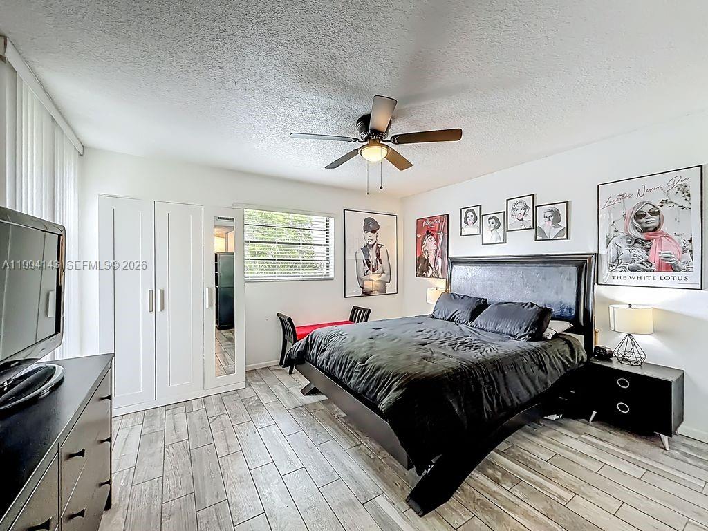 PLANTATION RACQUET CLUB - Residential