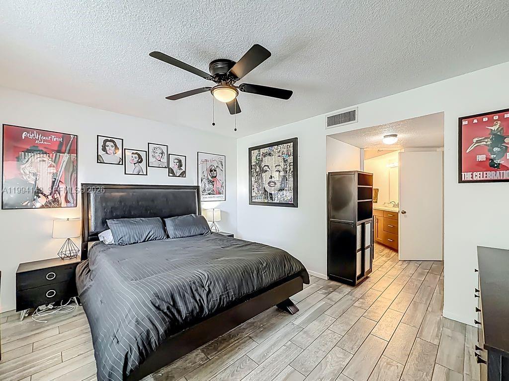 PLANTATION RACQUET CLUB - Residential