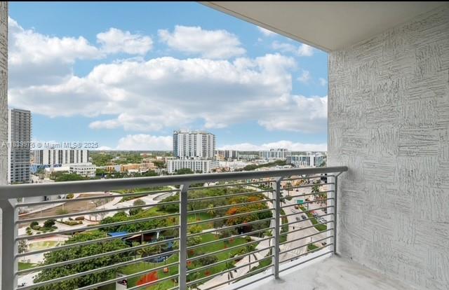 CIRC RESIDENCES - Residential