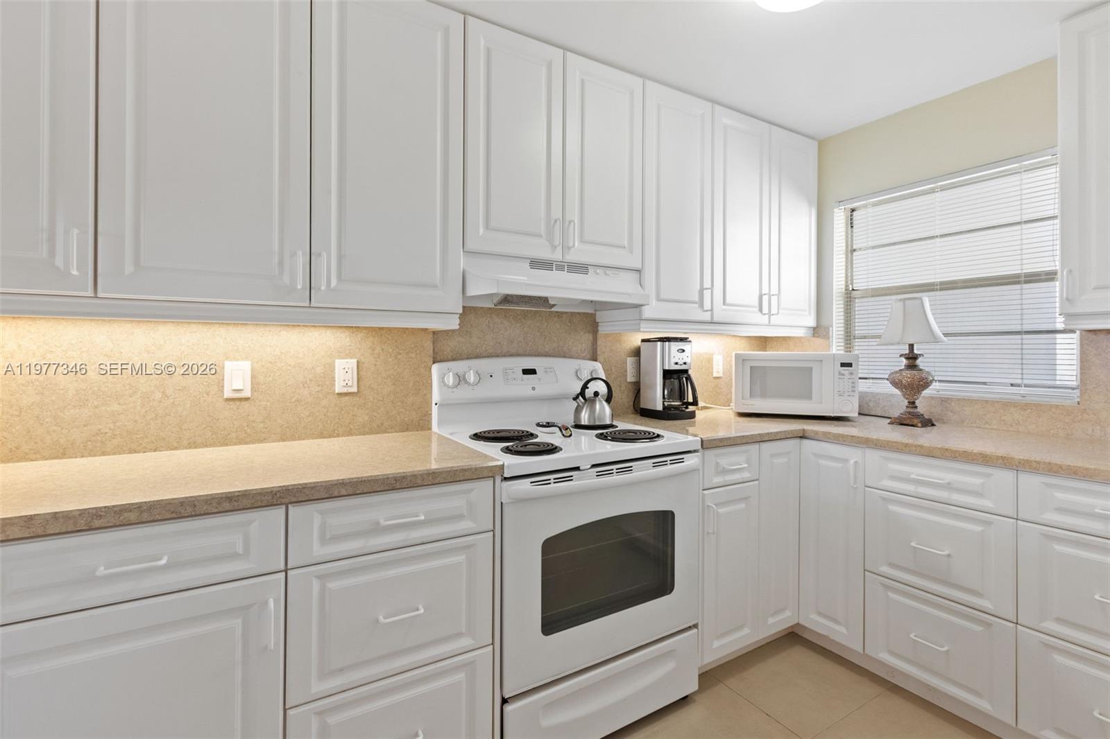 POINCIANA 8 OF PINE ISLAN - Residential Lease