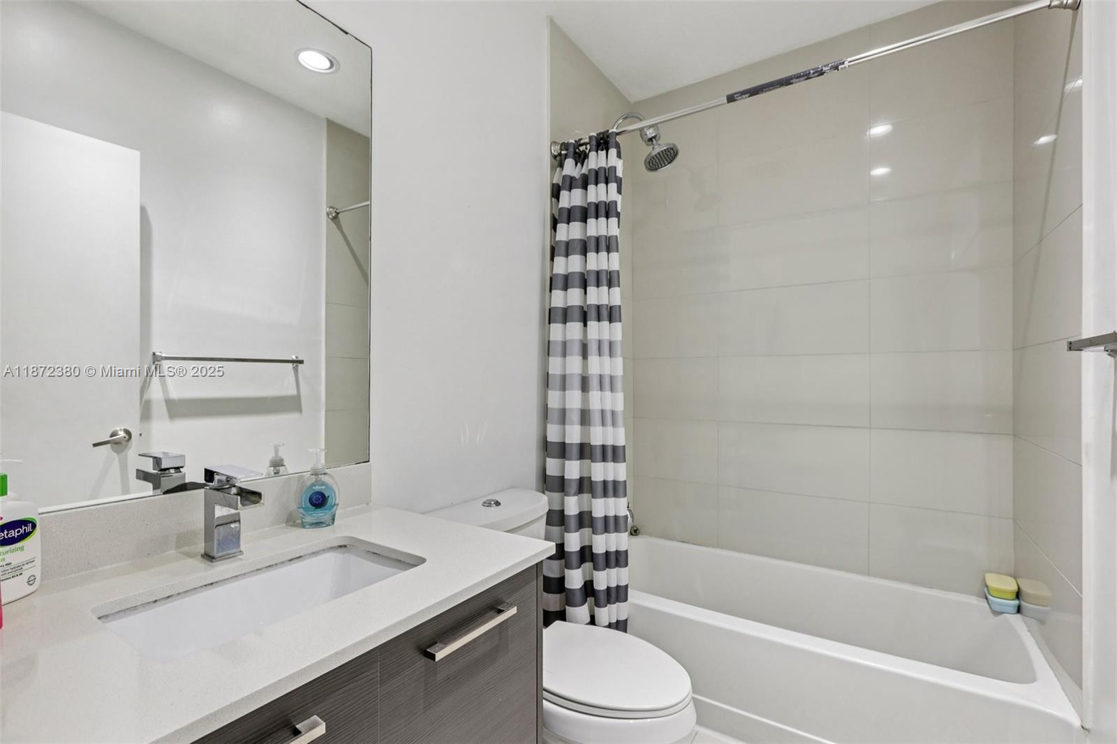 GEORGETOWN - Residential