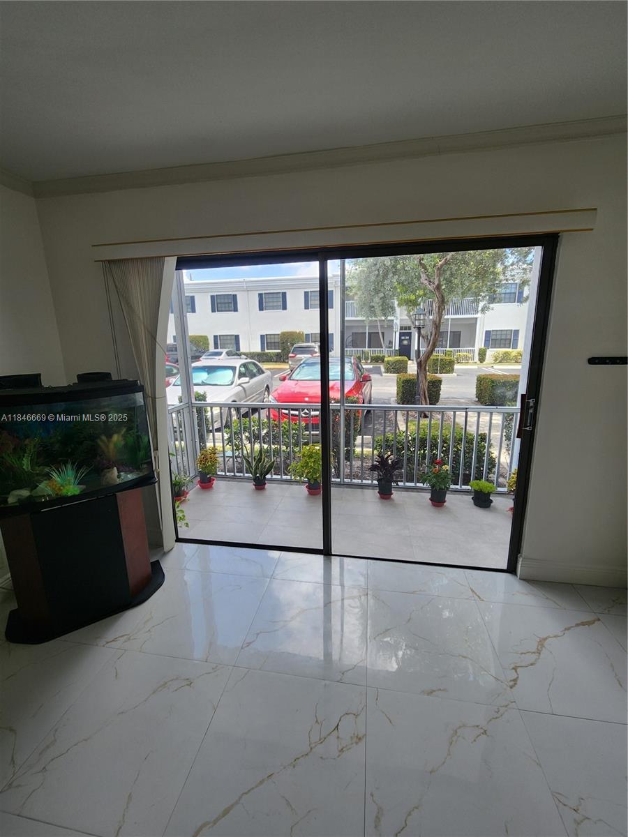 CYPRESS CLUB CONDO - Residential