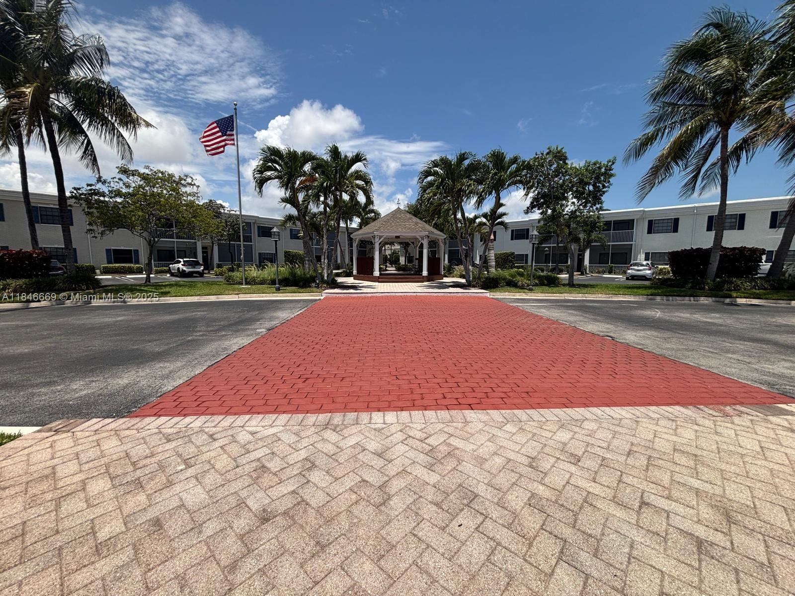 CYPRESS CLUB CONDO - Residential