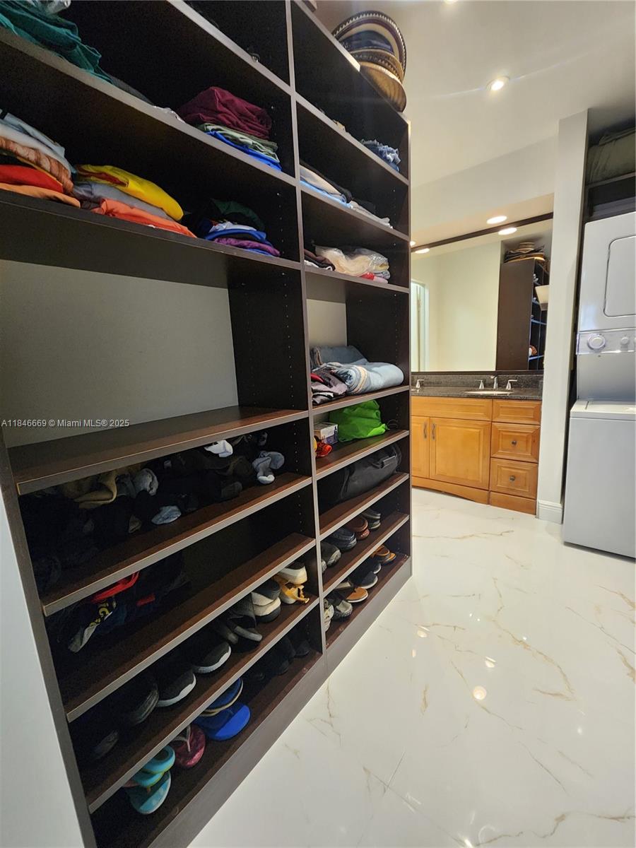 CYPRESS CLUB CONDO - Residential