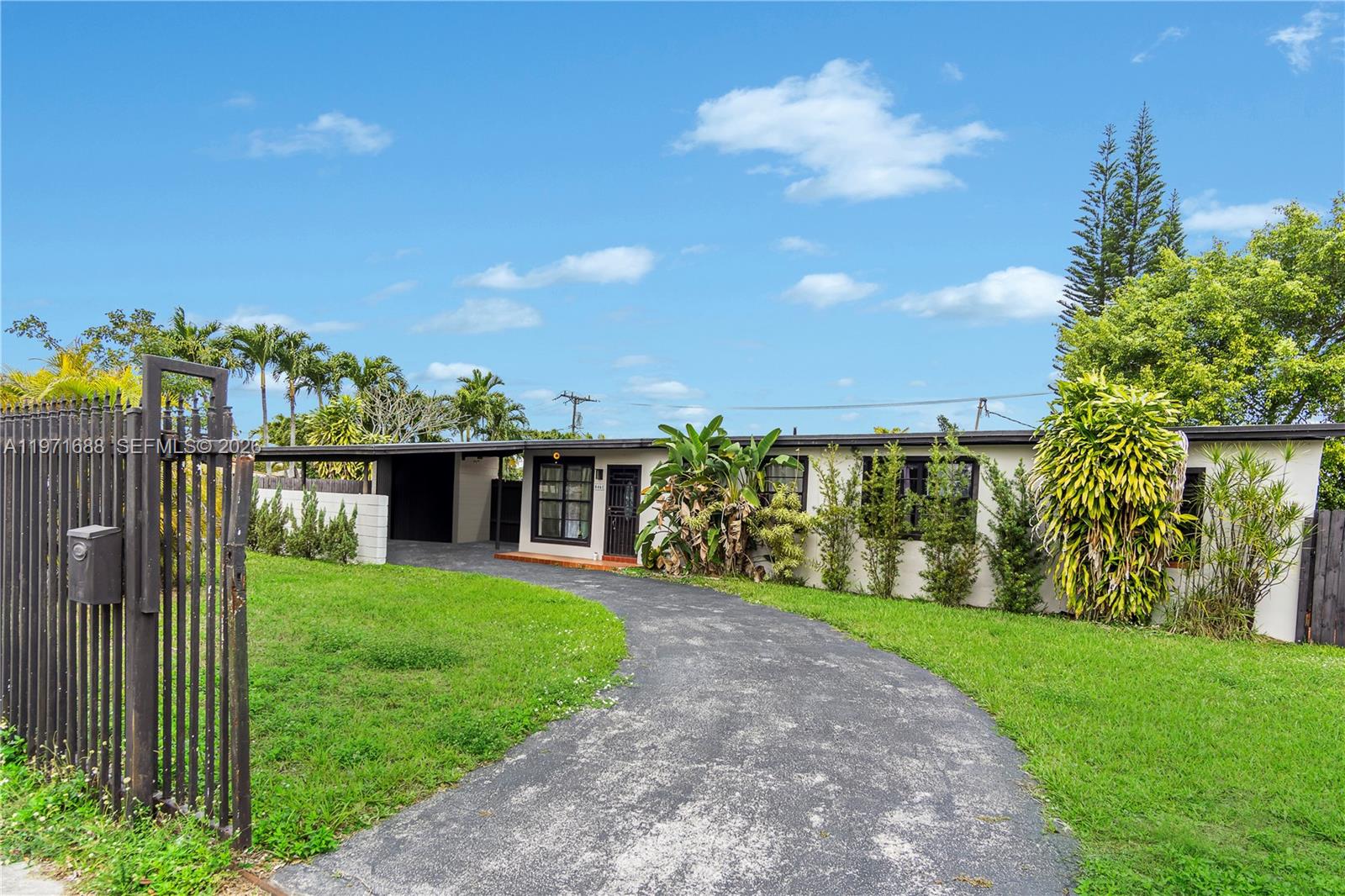 TROPICAL HIGHLANDS 3RD AD - Residential