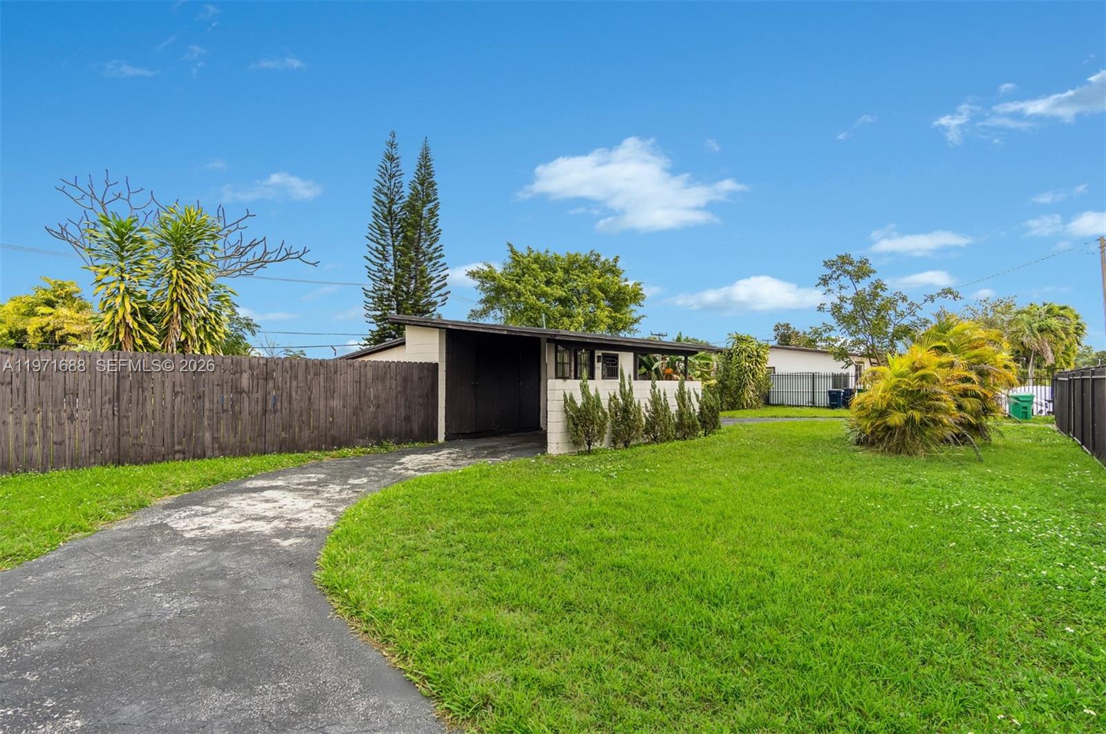 TROPICAL HIGHLANDS 3RD AD - Residential