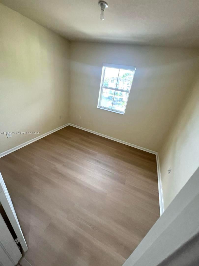 ST MORITZ AT DORAL CONDO - Residential