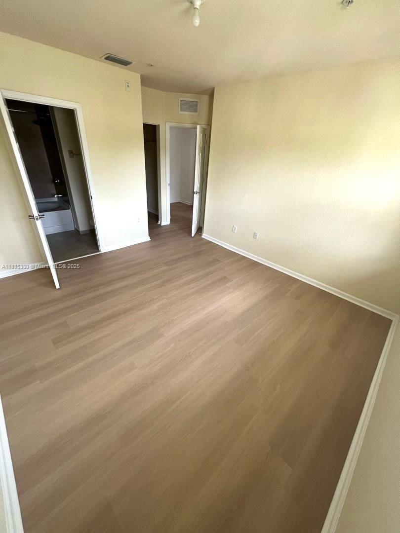 ST MORITZ AT DORAL CONDO - Residential