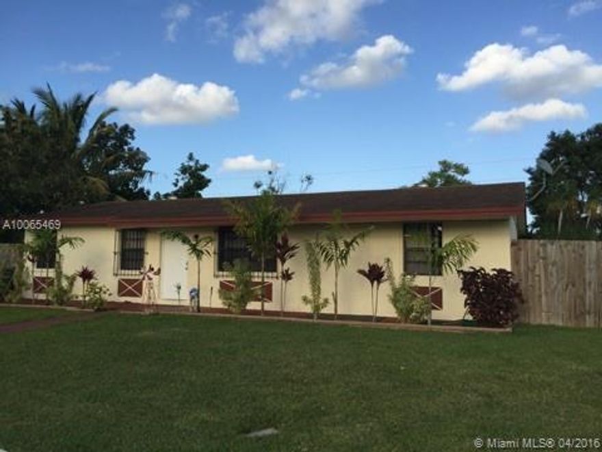 Lovely home located on a quiet cul-de-sac! This property has been recently updated, and features all tile floors, spacious bedrooms, and a big backyard! Neutral colors throughout. Will not disappoint! No HOA!