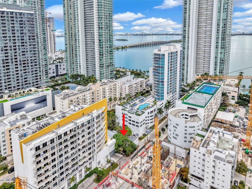 Corner lot in the heart of Edgewater’s urban core. Zoned T6-36a-L under Miami 21 by-right multifamily, boutique hotel, or short-term rental development with no rezoning required. Up to 66,000 buildable SF (FAR 12). Triple street frontage on a 5,500 SF lot. Existing fourplex sold AS-IS. No tenants, no leases. Immediate development potential upon closing or hold as income property. Located steps from Biscayne Bay, Wynwood, Midtown Miami, and the Design District. Excellent highway access via I-95/I-195. Buyer to verify all zoning and development potential with City of Miami.