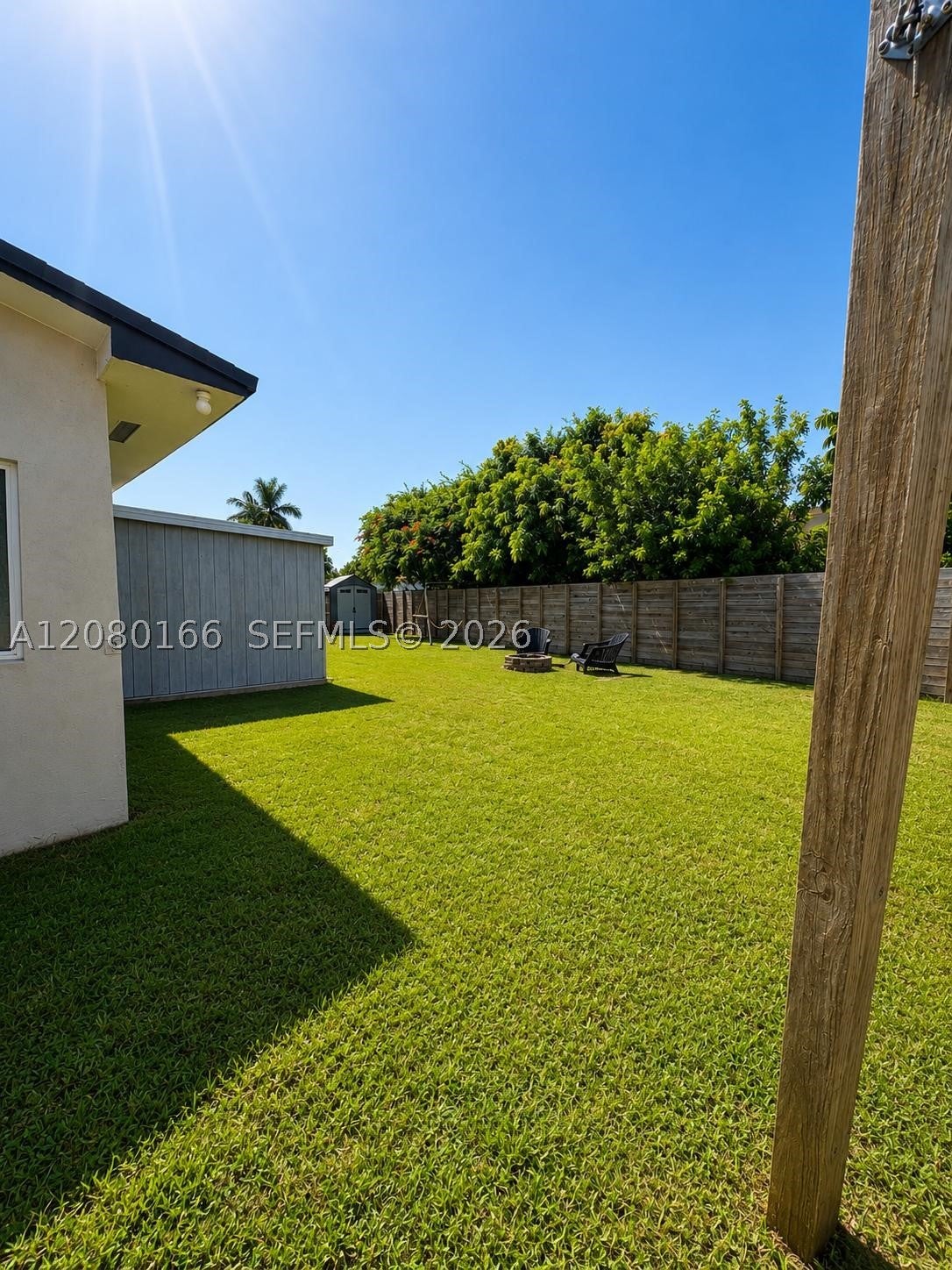 1211 NW 18th St