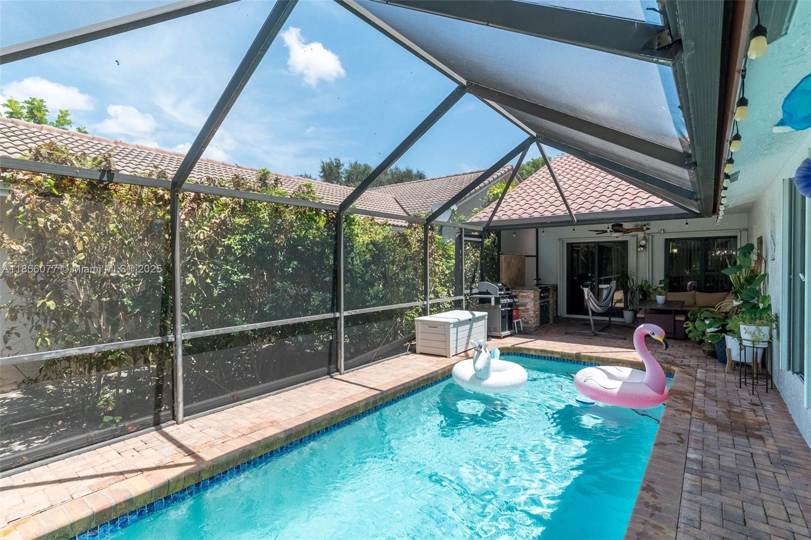 CORAL SPRINGS UNIVERSITY - Residential