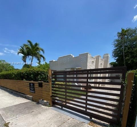 1074 Nw 49th St, Miami, Broward County, Florida - 4 Bedrooms  
3 Bathrooms - 