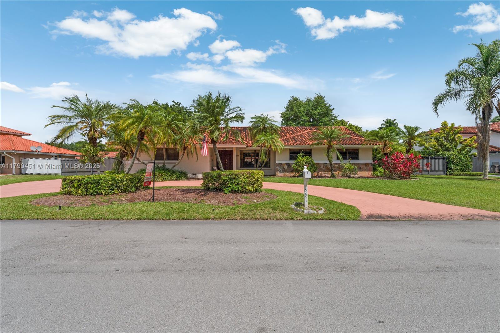 9691 Sw 123rd Ave, Miami, Broward County, Florida - 4 Bedrooms  
3 Bathrooms - 