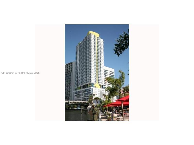 185 Sw 7 St 3200, Miami, Broward County, Florida - 1 Bathrooms - 