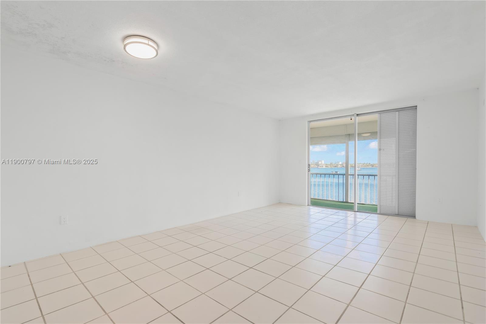POINT EAST SEC III CONDO - Residential