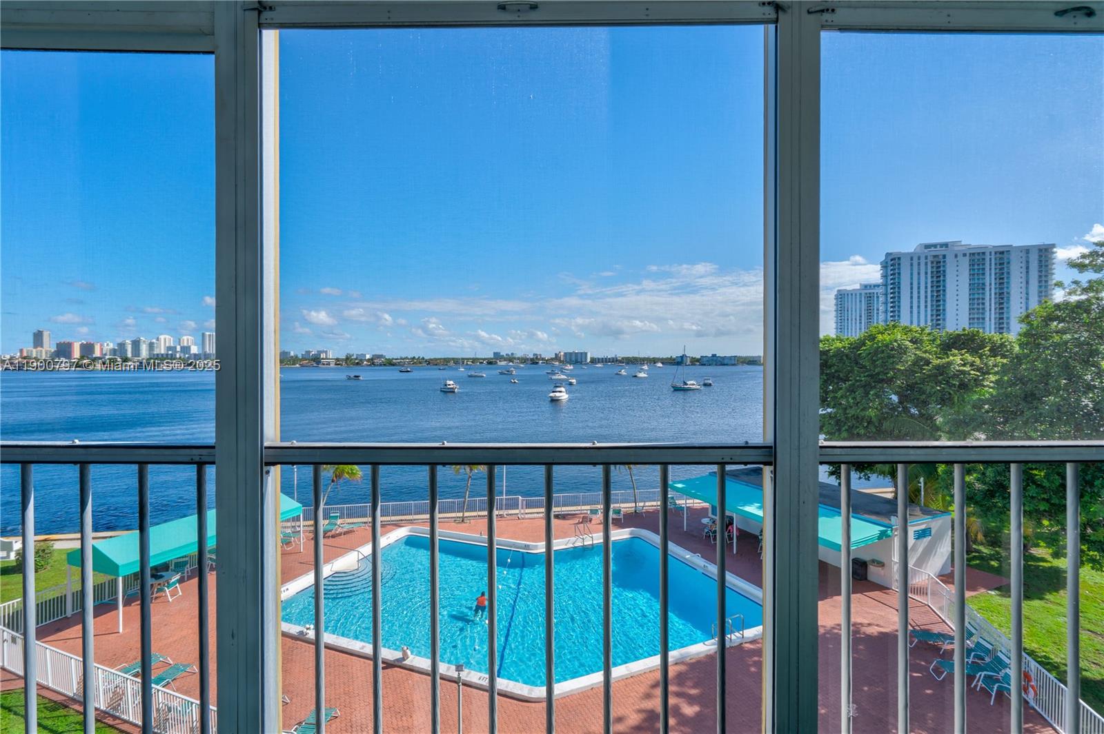 POINT EAST SEC III CONDO - Residential