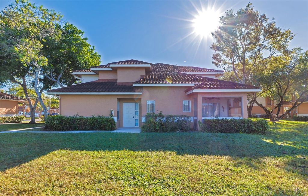 Photo of 801 NW 91st Ter #801, Plantation, FL 33324 (MLS # A11940965)