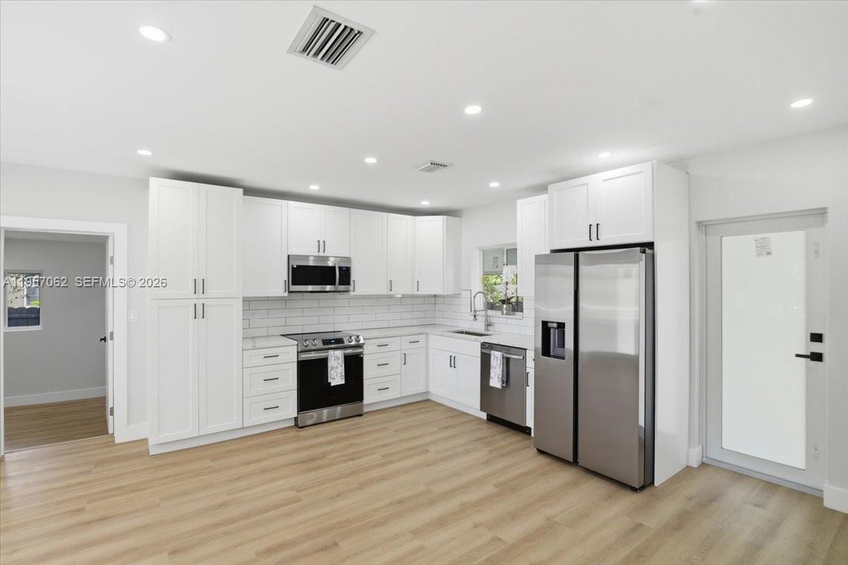 OPA LOCKA 2ND REV PL - Residential