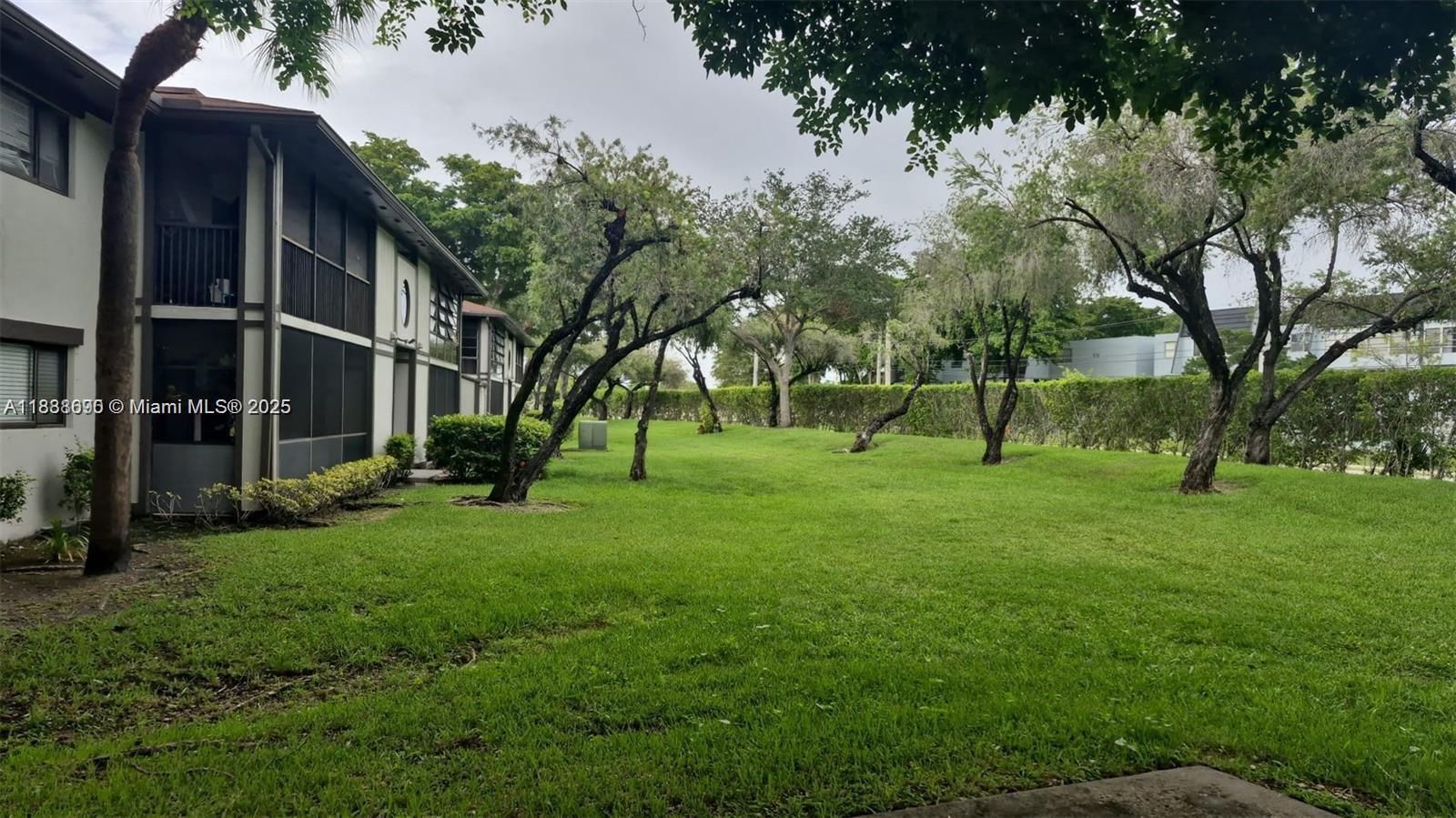 TAMARAC GARDENS CONDOMINI - Residential