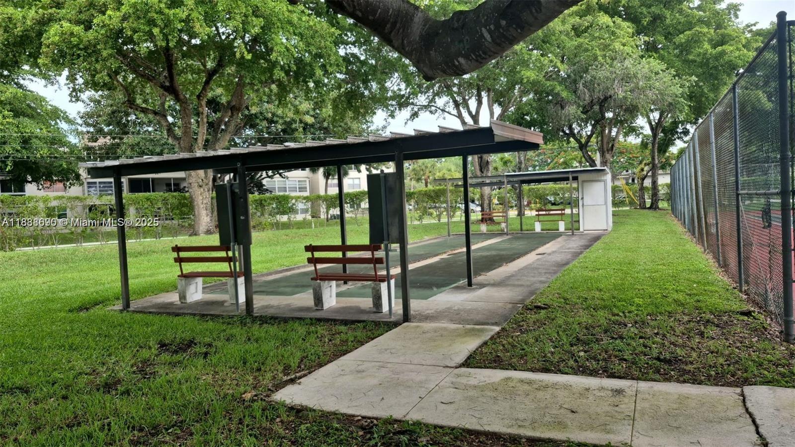 TAMARAC GARDENS CONDOMINI - Residential