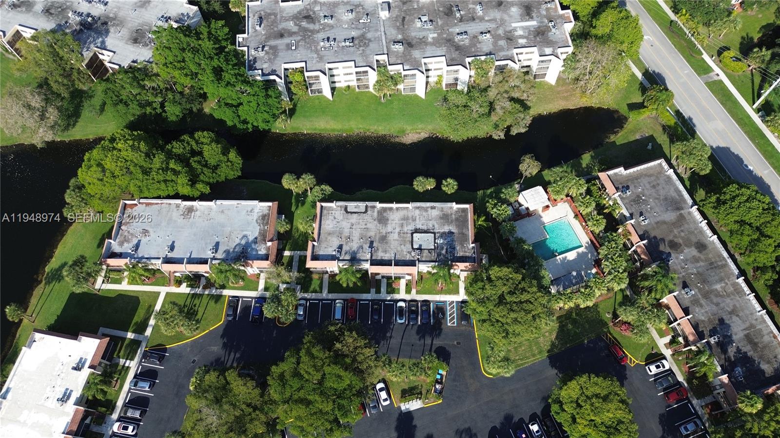 RACQUET CLUB APARTMENTS A - Residential