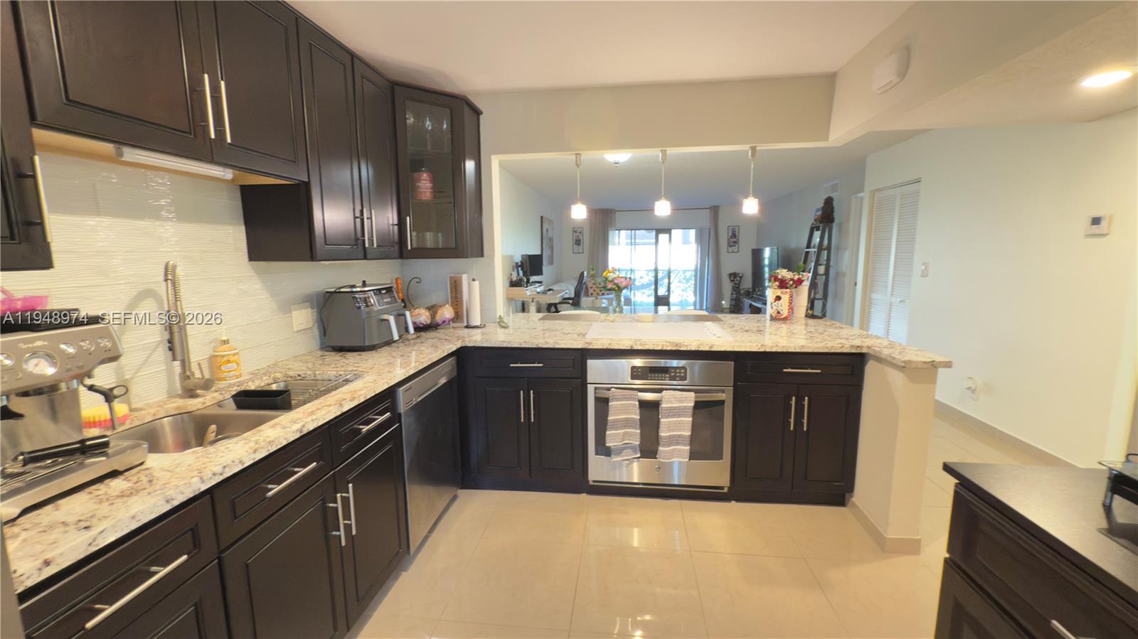 RACQUET CLUB APARTMENTS A - Residential