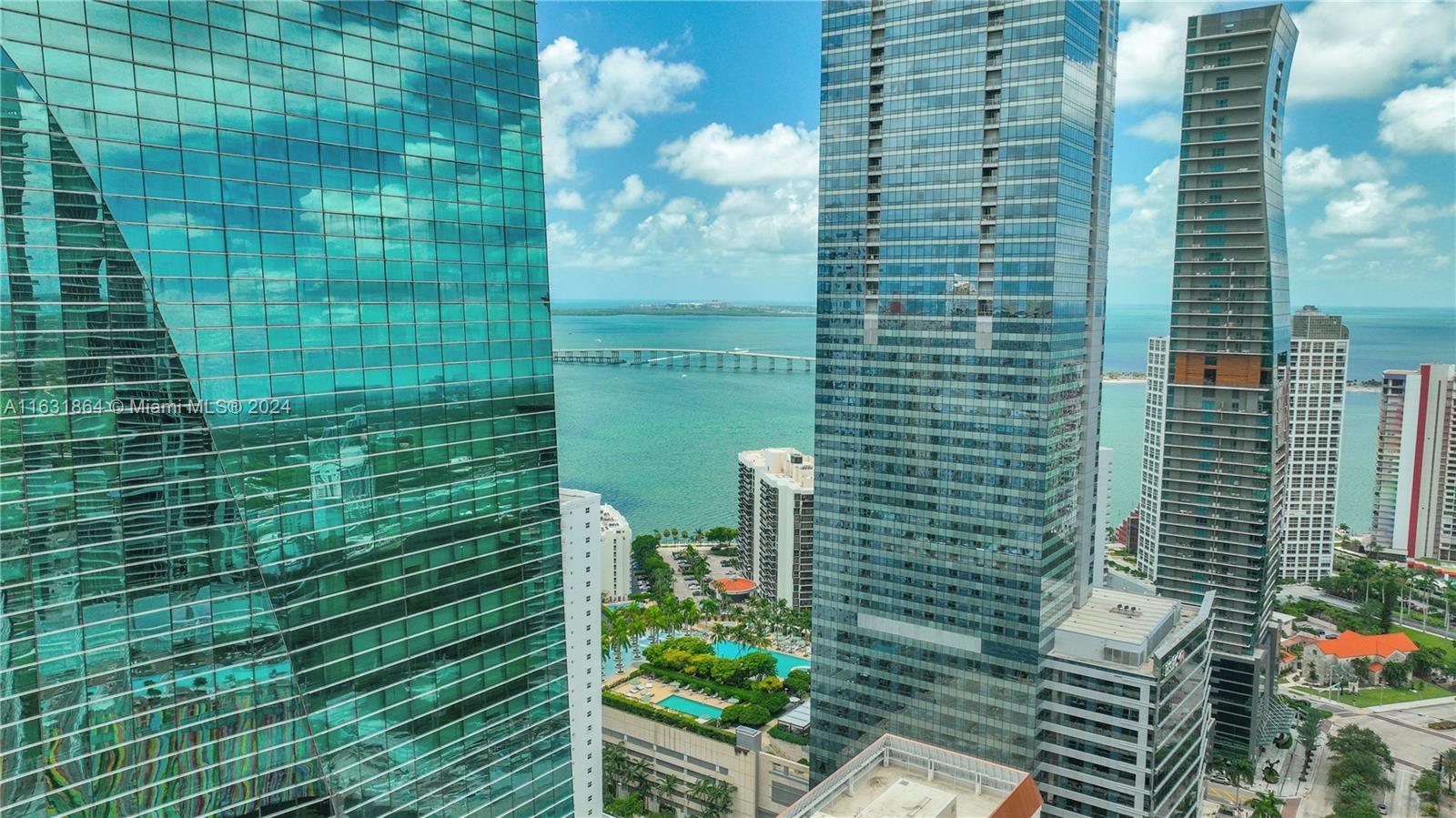 VUE AT BRICKELL CONDO - Residential