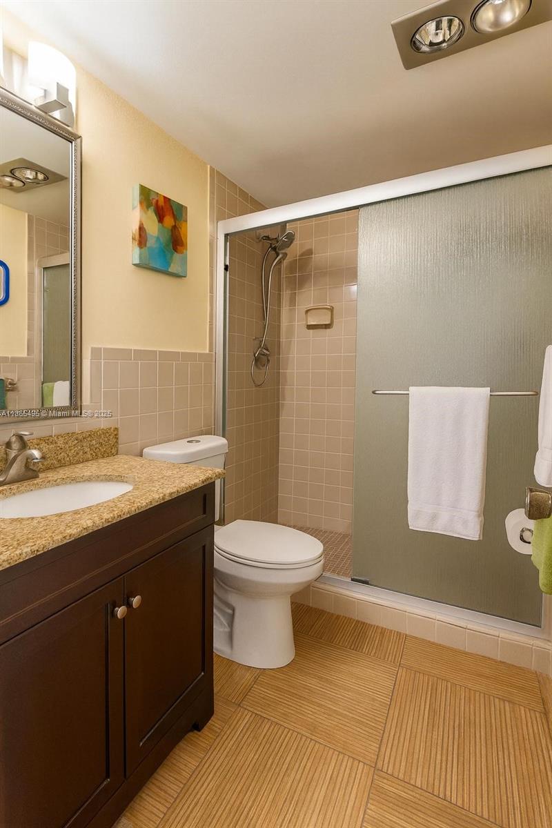 RIVER TERRACE CONDO - Residential Lease