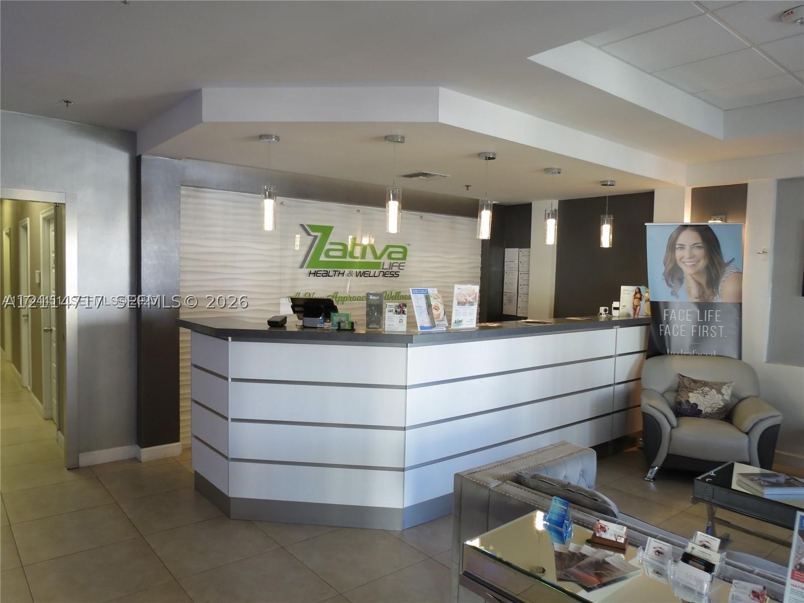 17070 Collins Ave 257