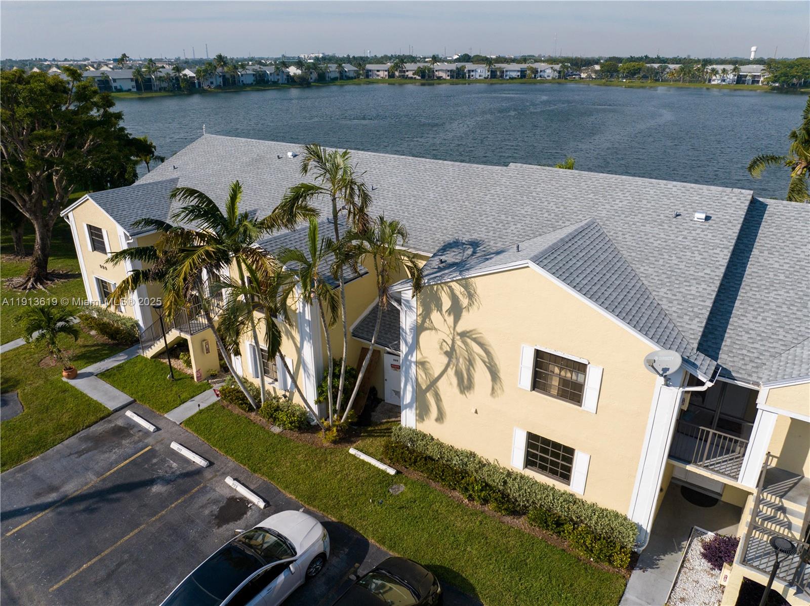 LAKESHORE CONDO 7 - Residential Lease