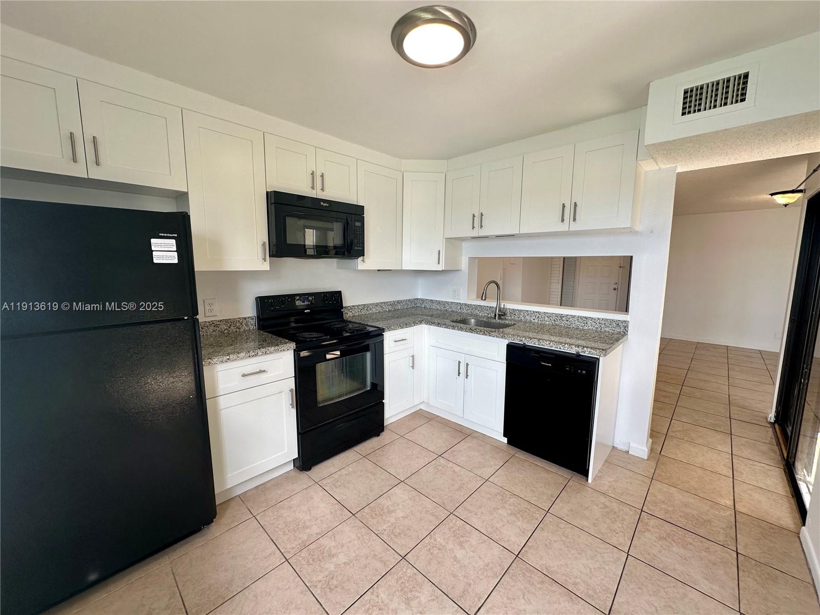 LAKESHORE CONDO 7 - Residential Lease