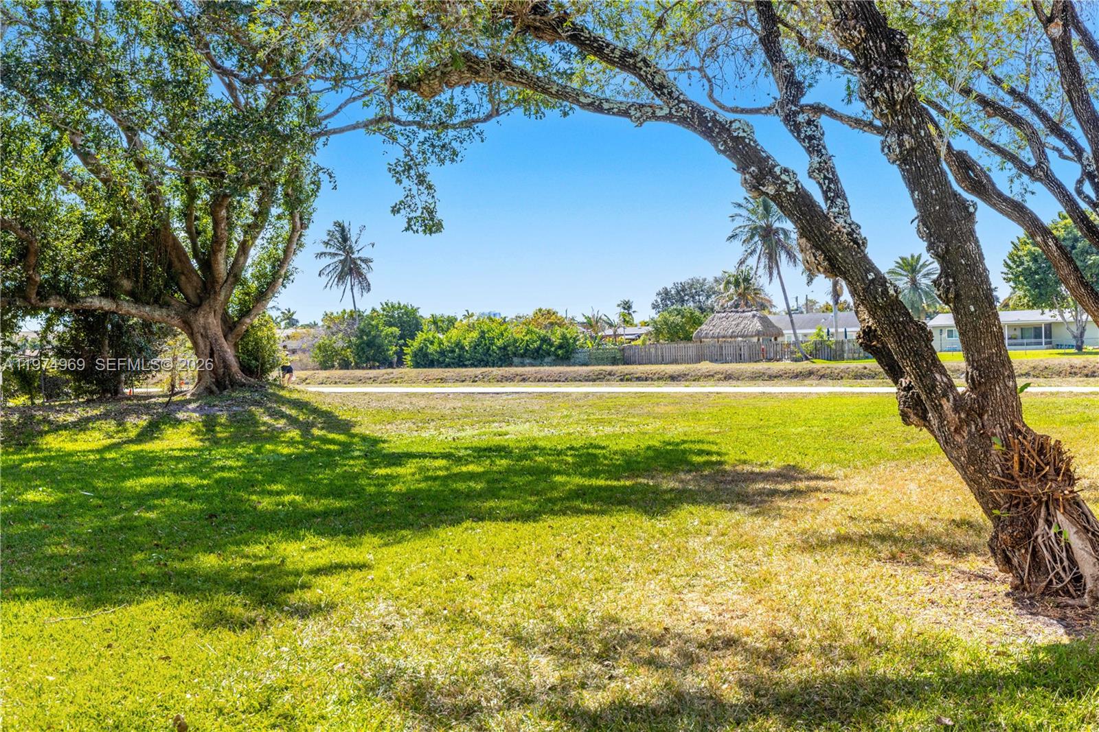 11180 NW 35th St 11180