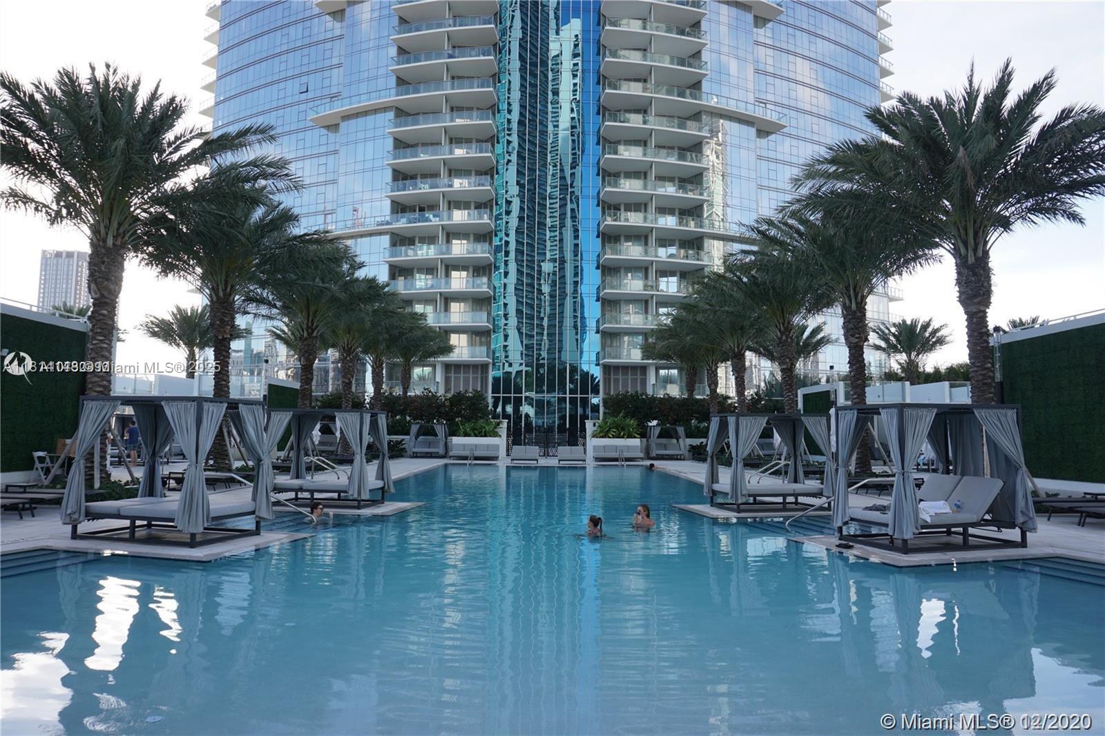 PARAMOUNT MIAMI WORLDCENT - Residential Lease