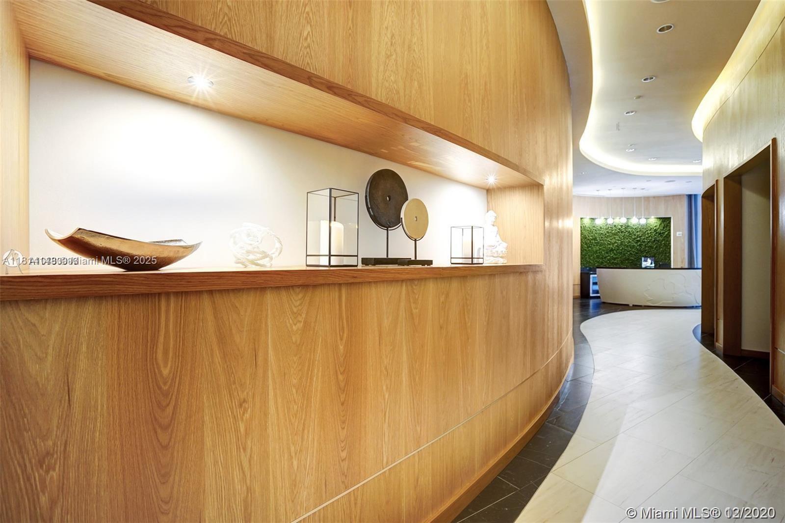 PARAMOUNT MIAMI WORLDCENT - Residential Lease