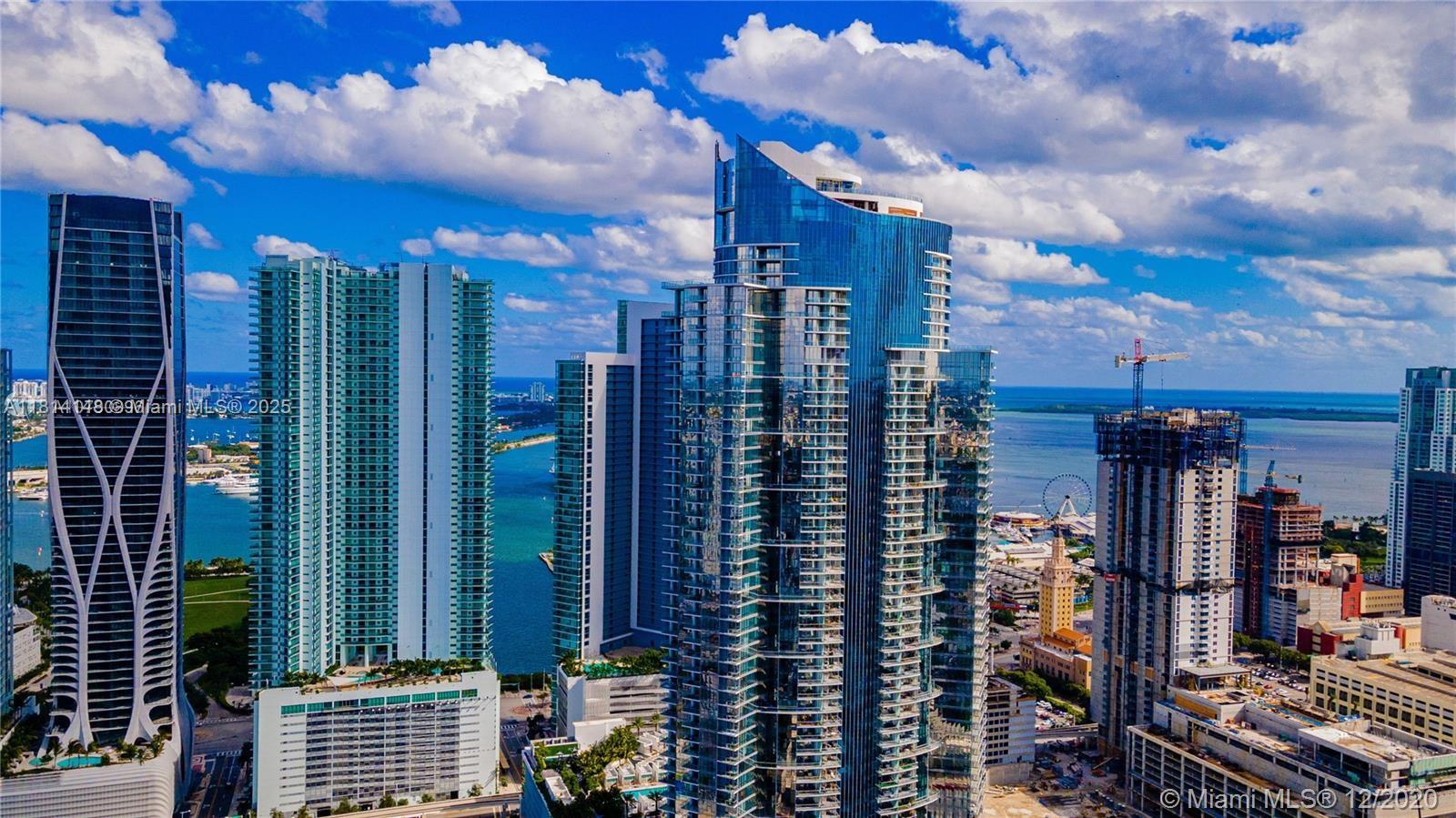 PARAMOUNT MIAMI WORLDCENT - Residential Lease