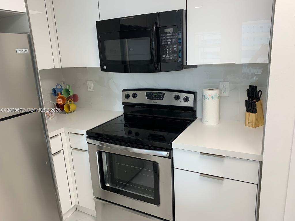 185 SE 14th Ter 1009