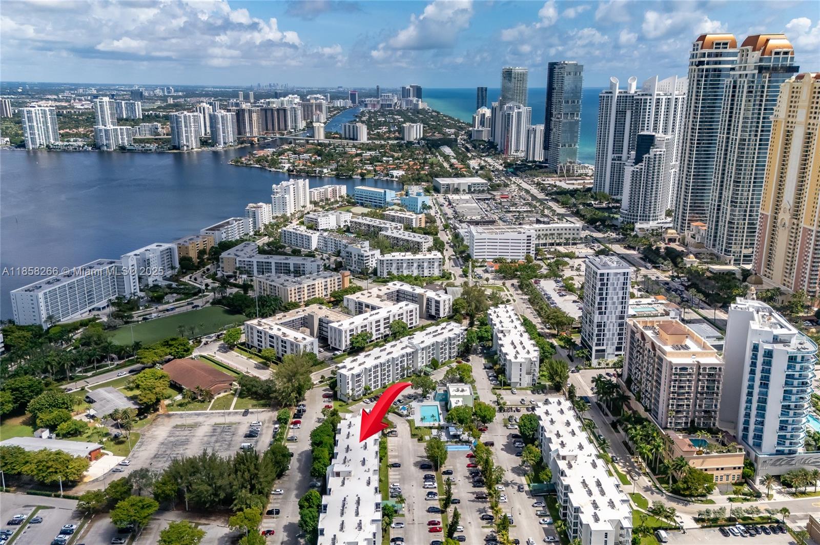 AVILA CONDO - Residential