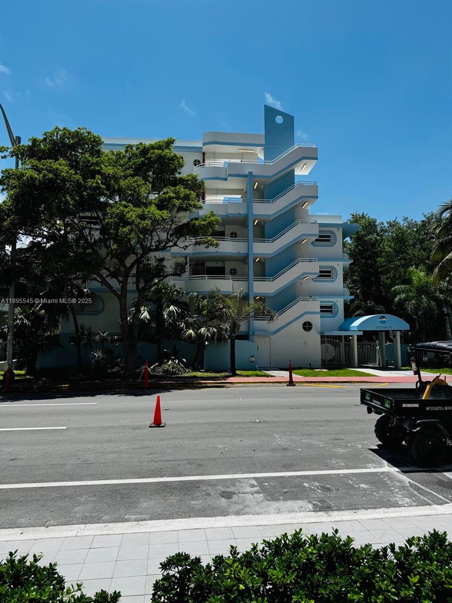 View photos, virtual tours, details... 9156 Collins Ave 310