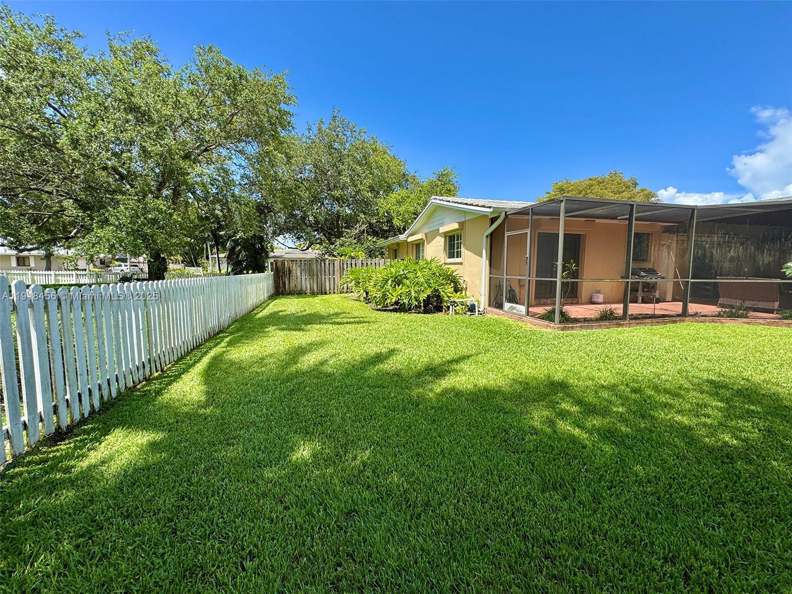 CORAL REEF ESTS 6TH ADDN - Residential