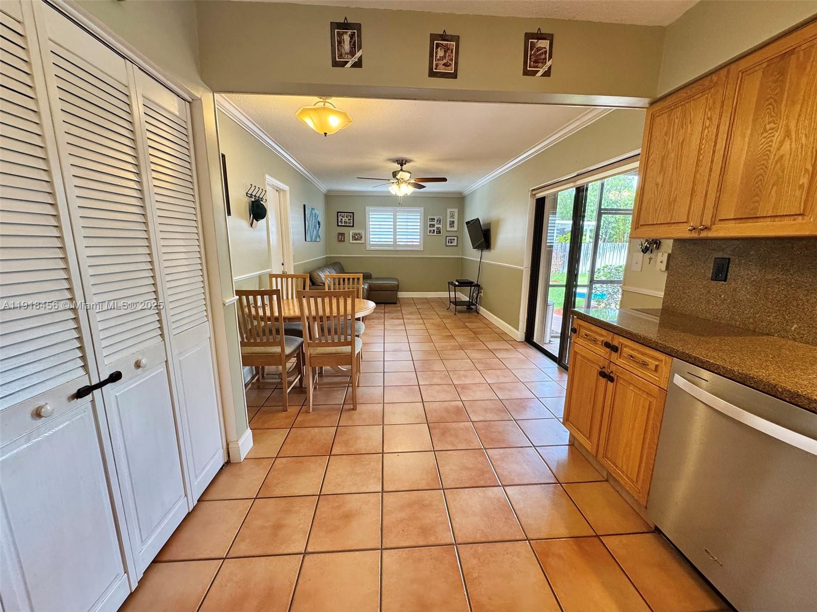 CORAL REEF ESTS 6TH ADDN - Residential