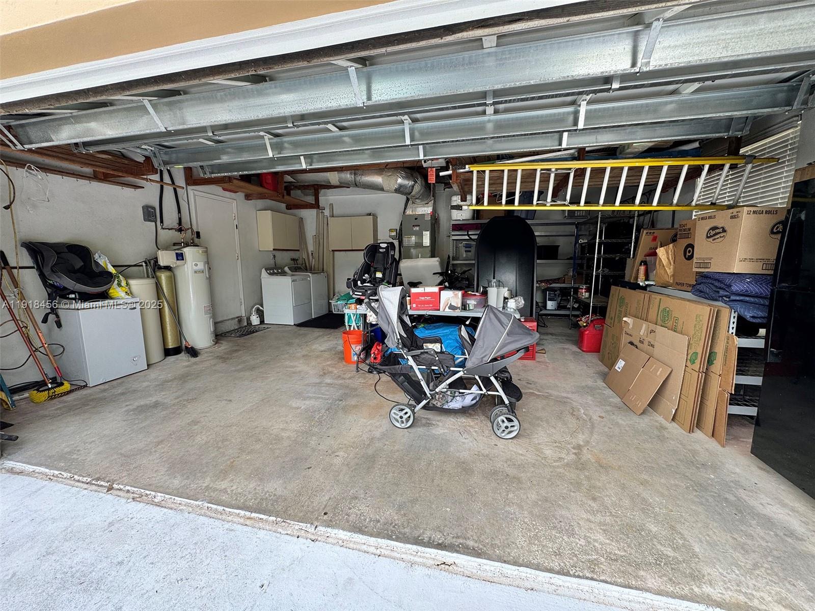 CORAL REEF ESTS 6TH ADDN - Residential