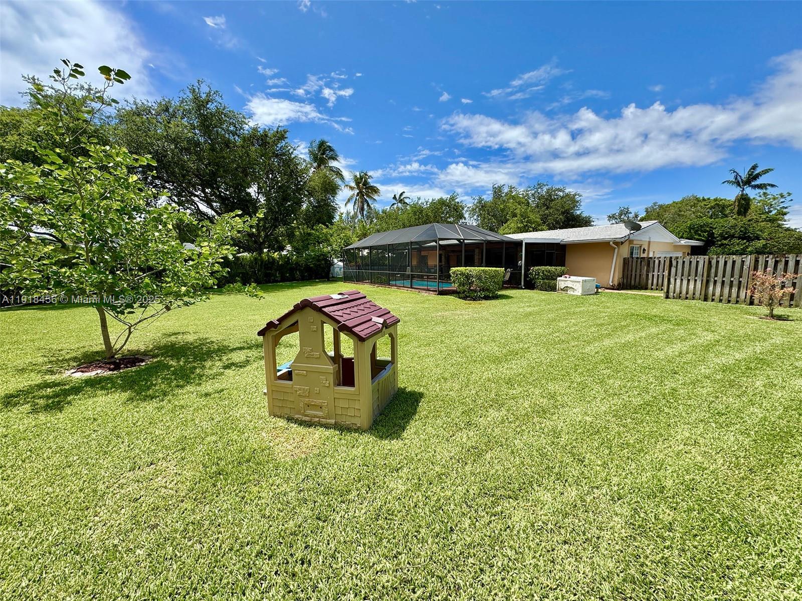 CORAL REEF ESTS 6TH ADDN - Residential